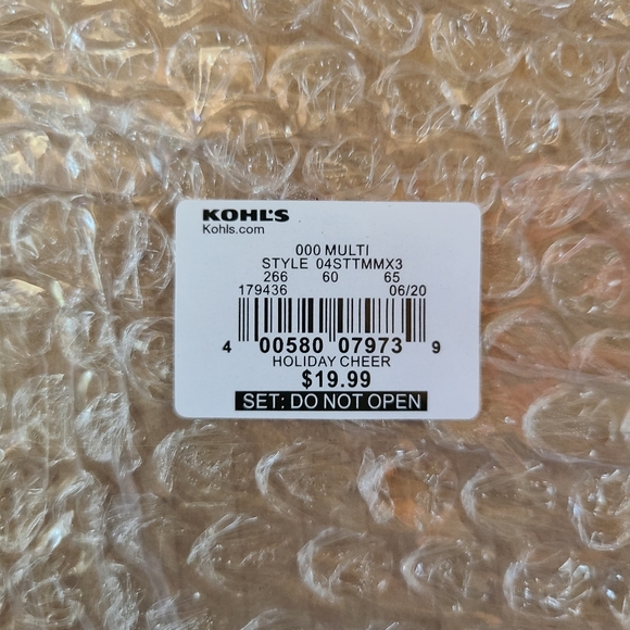 👀50% OFF🐕🧂NWT‼️ Holiday Cheer Dog Salt & Pepper Shakers Set - Picture 8 of 8